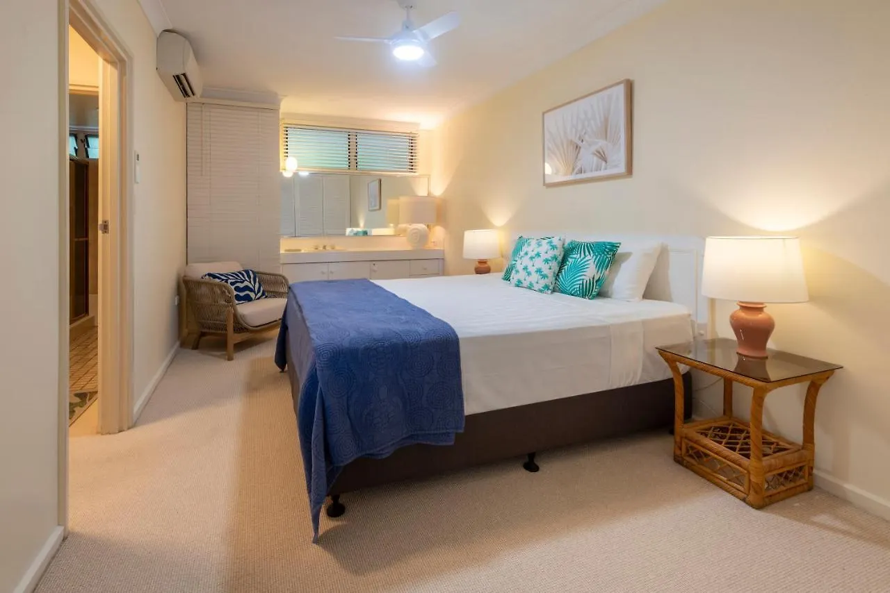 Poinciana 109 & Buggy Hamilton Island Apartment
