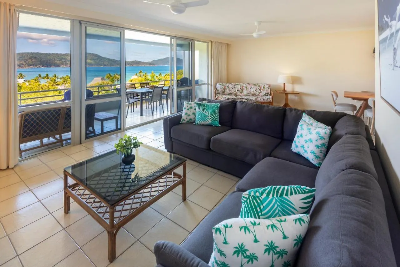 Poinciana 109 & Buggy Hamilton Island location