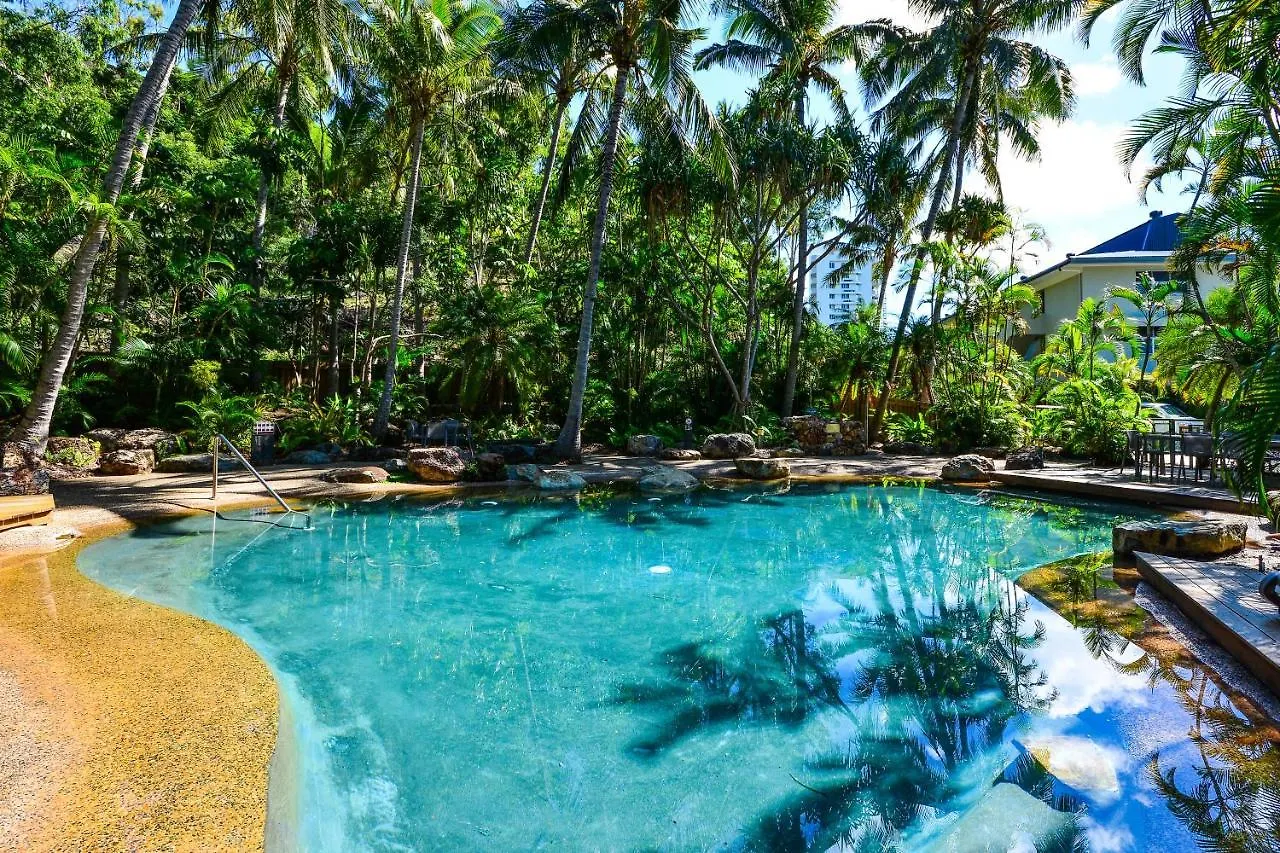 Poinciana 109 & Buggy Hamilton Island Apartment